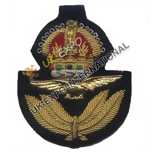WW2 RAF Peak Cap Badge