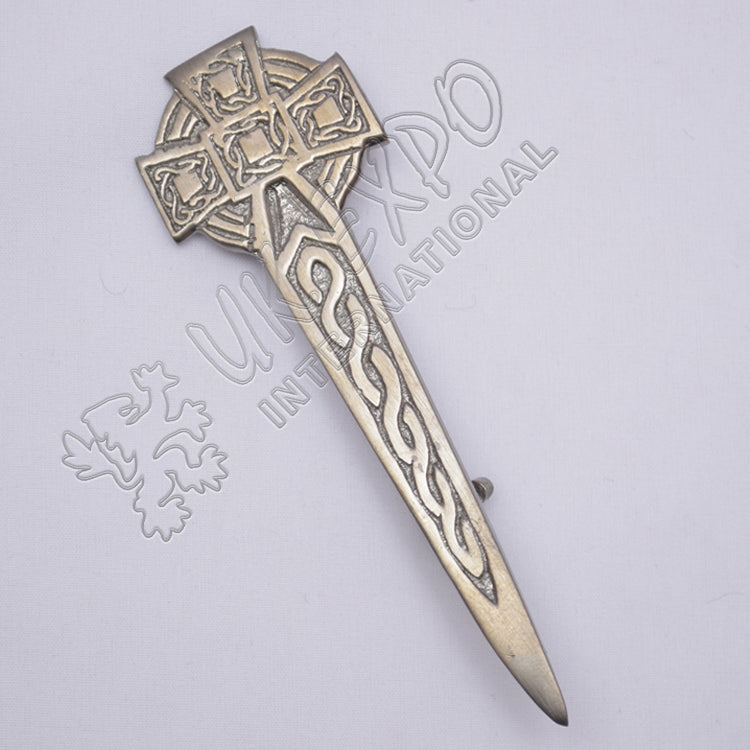Celtic Brass Antique Kilt Pin