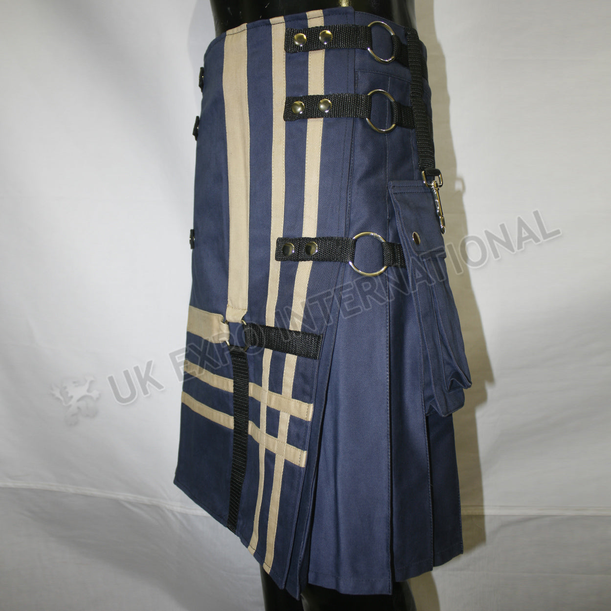 Cool Men Cargo Style Kilt