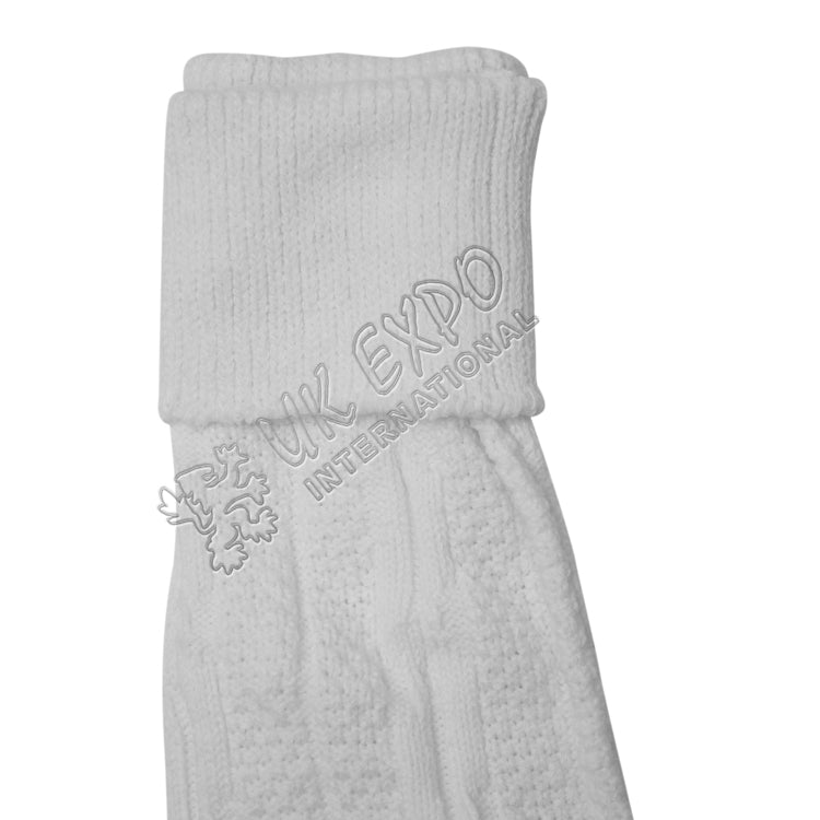 Celtic Knot Chain Plain Cuff White Socks