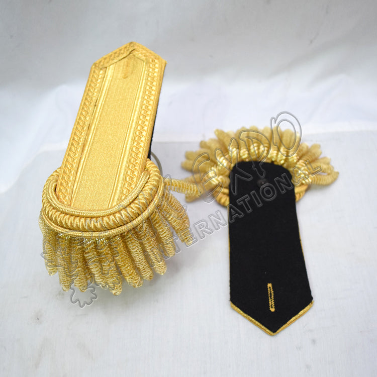 Gold Bullion Shoulder with Braid