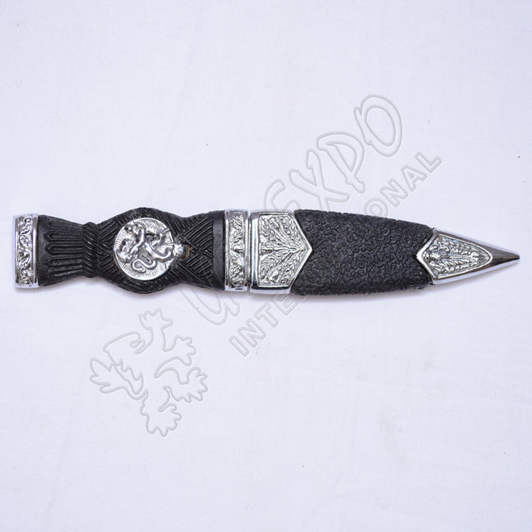 Polished Sgian Dubh With Lion Rampant Chrome Finish