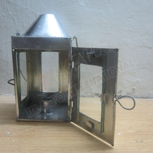 19th Bullseye Hand Lantern