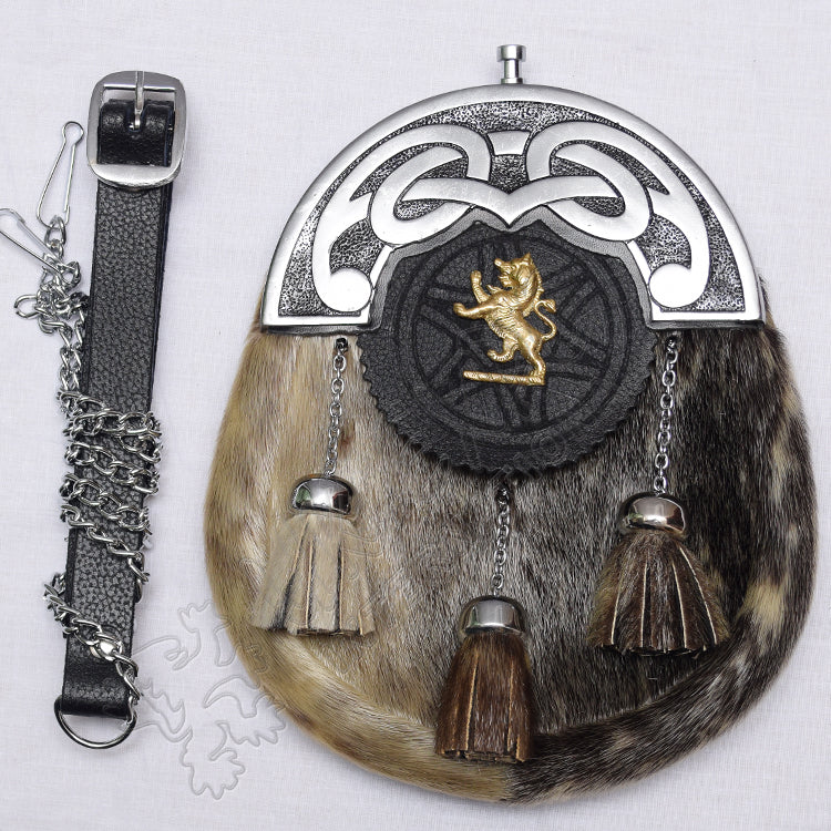 Rampant Lion Badge Seal Skin Sporran