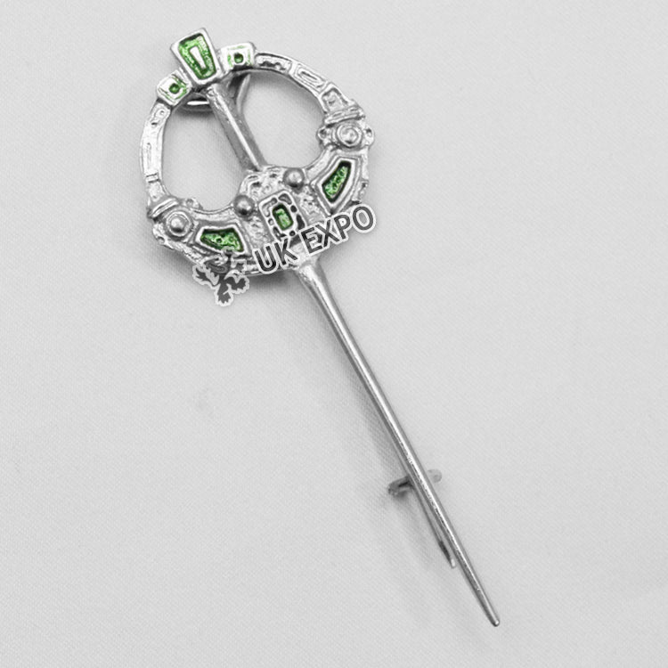 Tara Kilt Pin With Green Shade